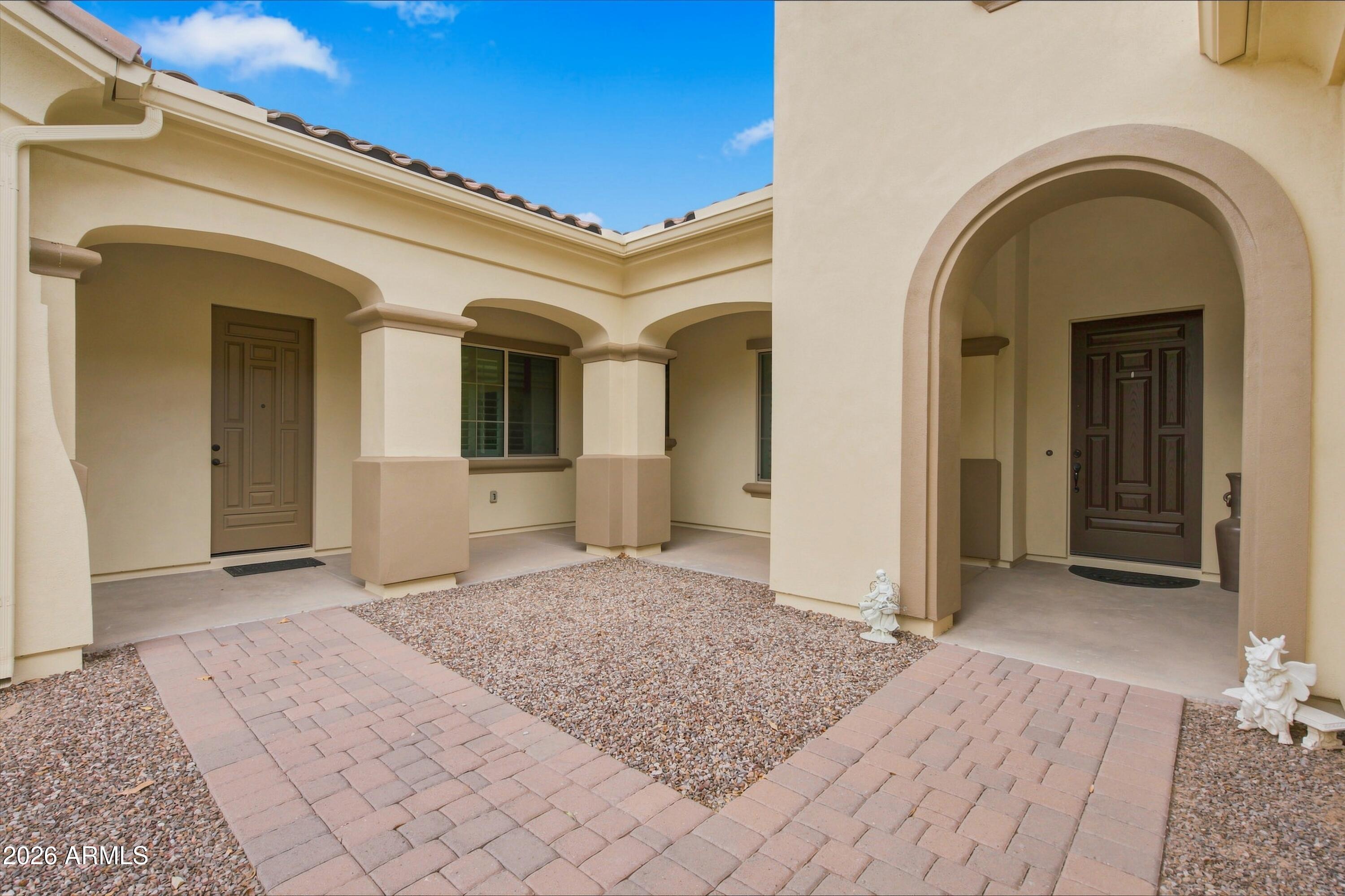 2138 E MEAD Drive