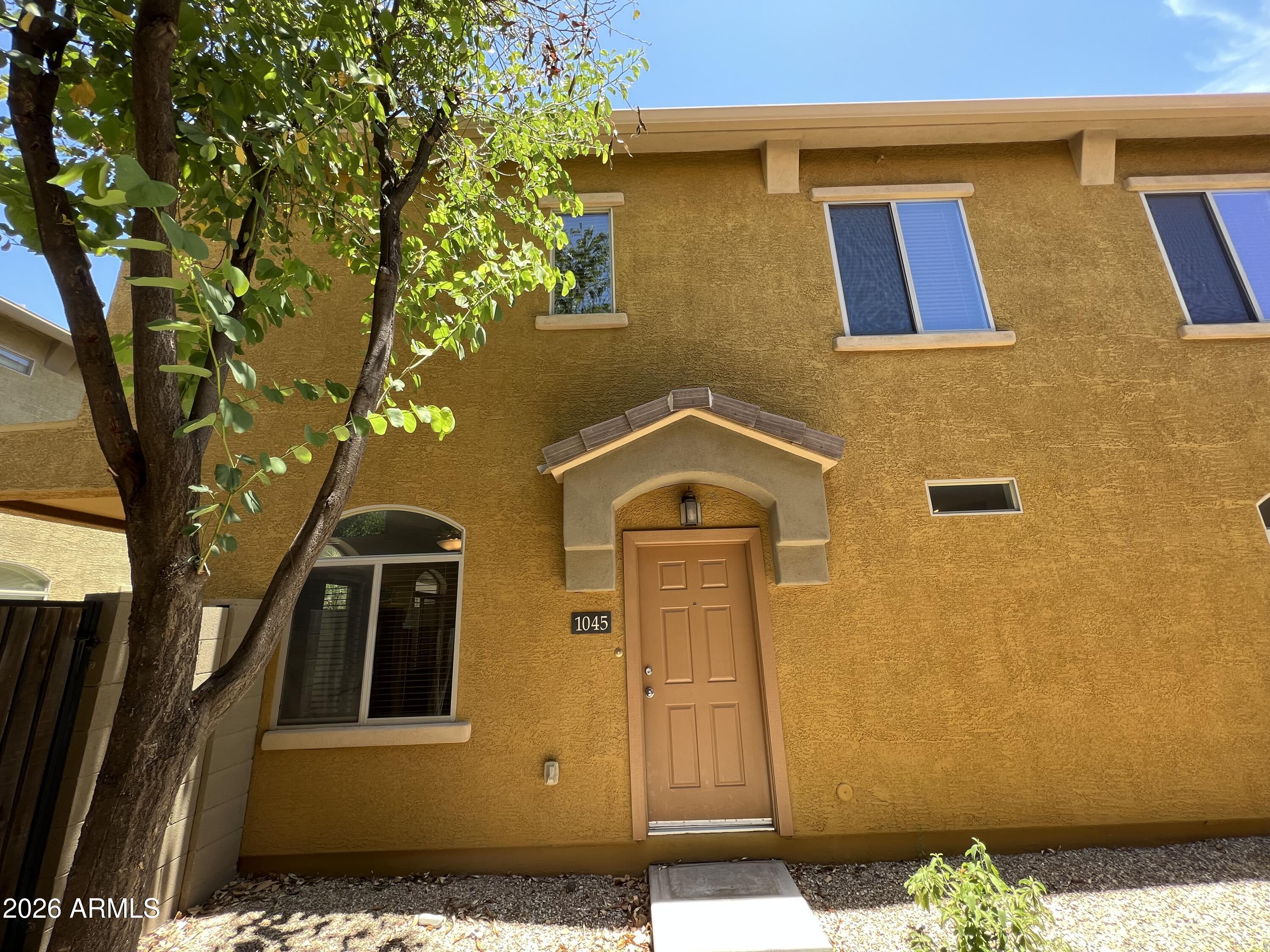 2150 W Alameda Road 1045