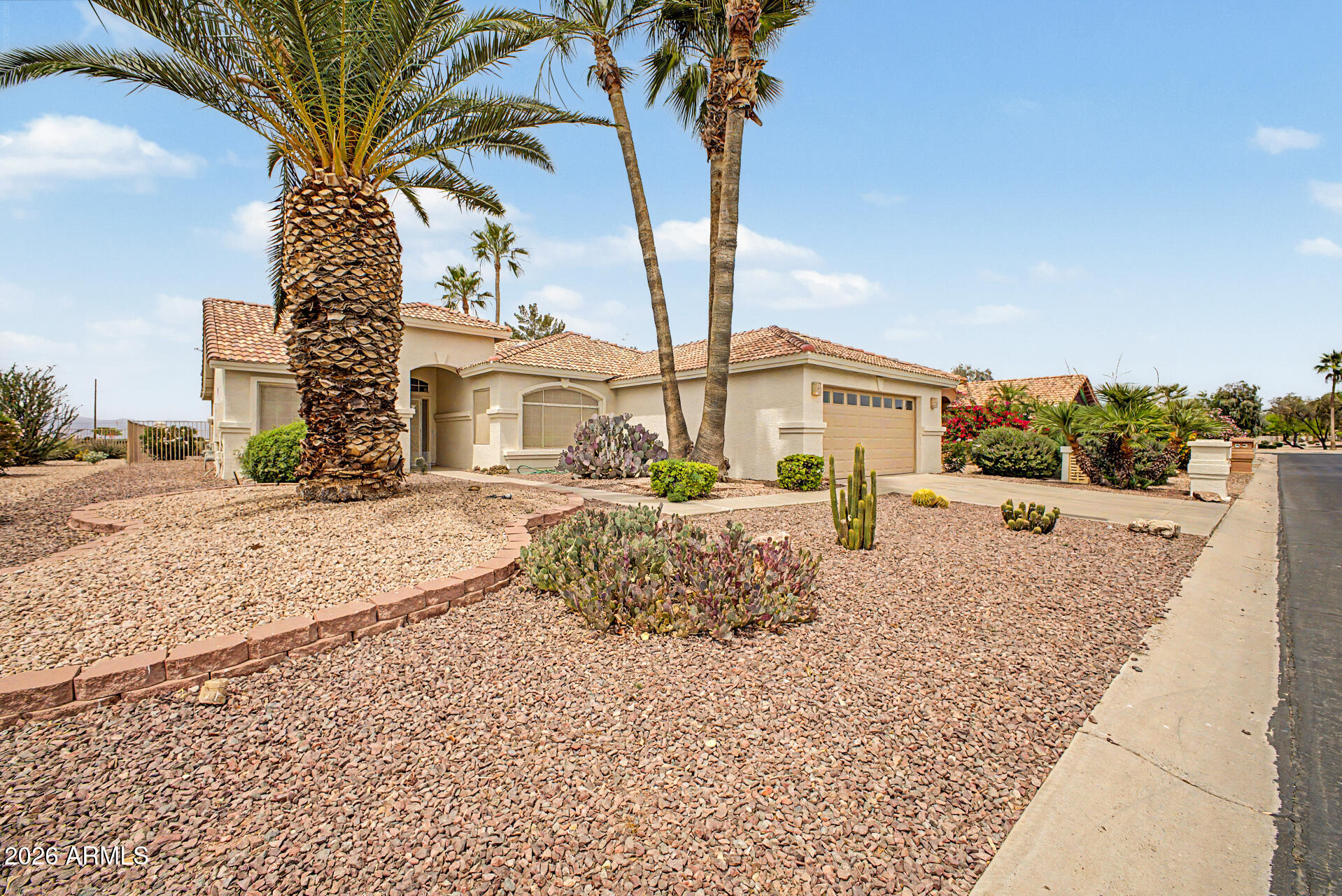 24722 S MOONCREST Drive