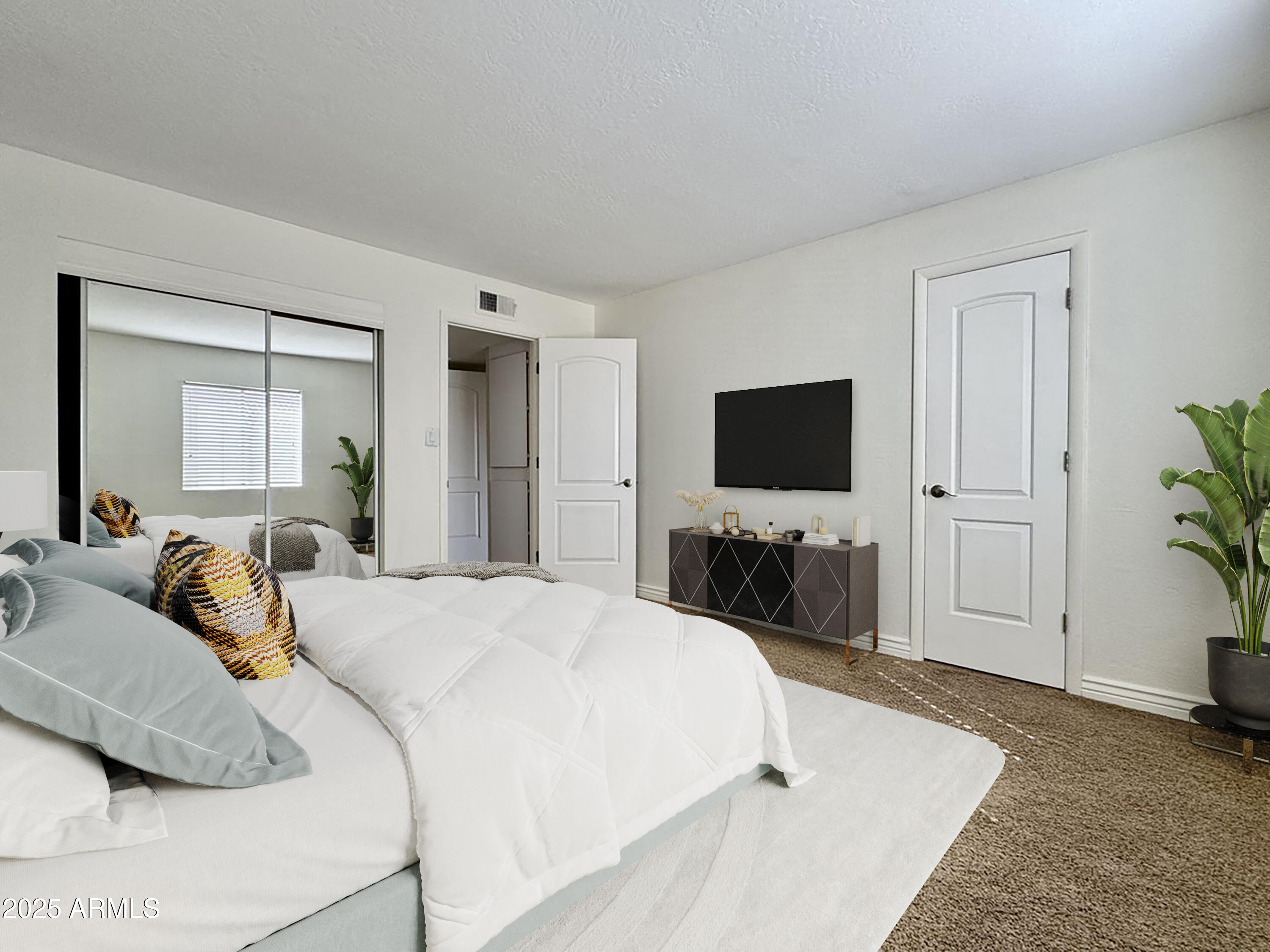 3825 E CAMELBACK Road 292