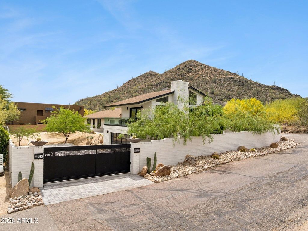 Photo of 5801 E Surrey Drive, Cave Creek, AZ 85331 (MLS # 7007062)