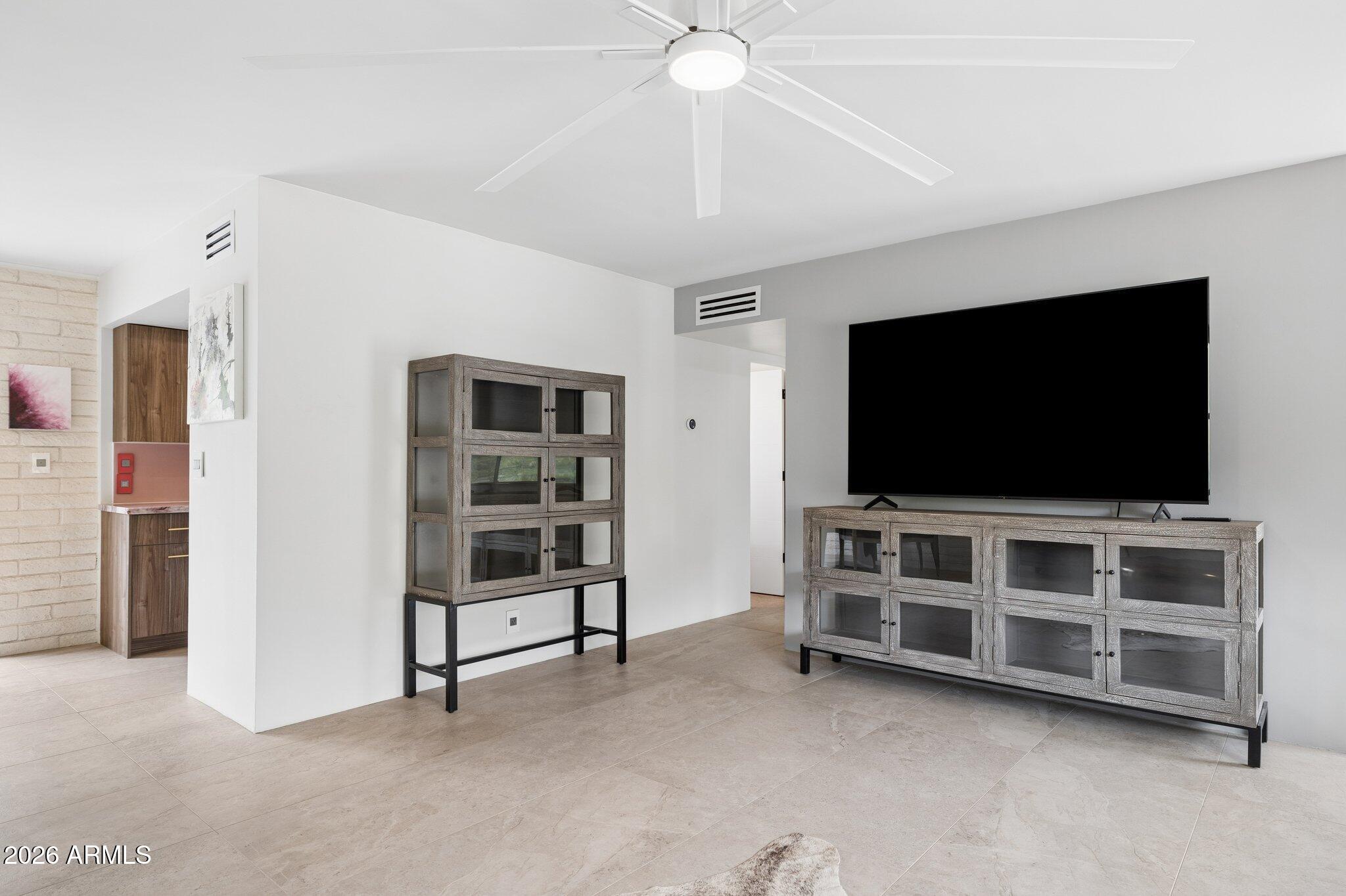 SURREY HILLS - Residential