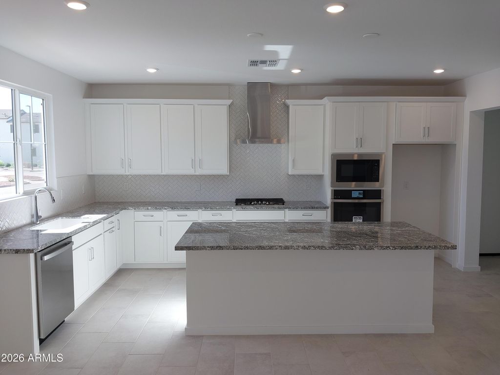 Photo of 2446 W Maximo Way, Phoenix, AZ 85085 (MLS # 6977663)
