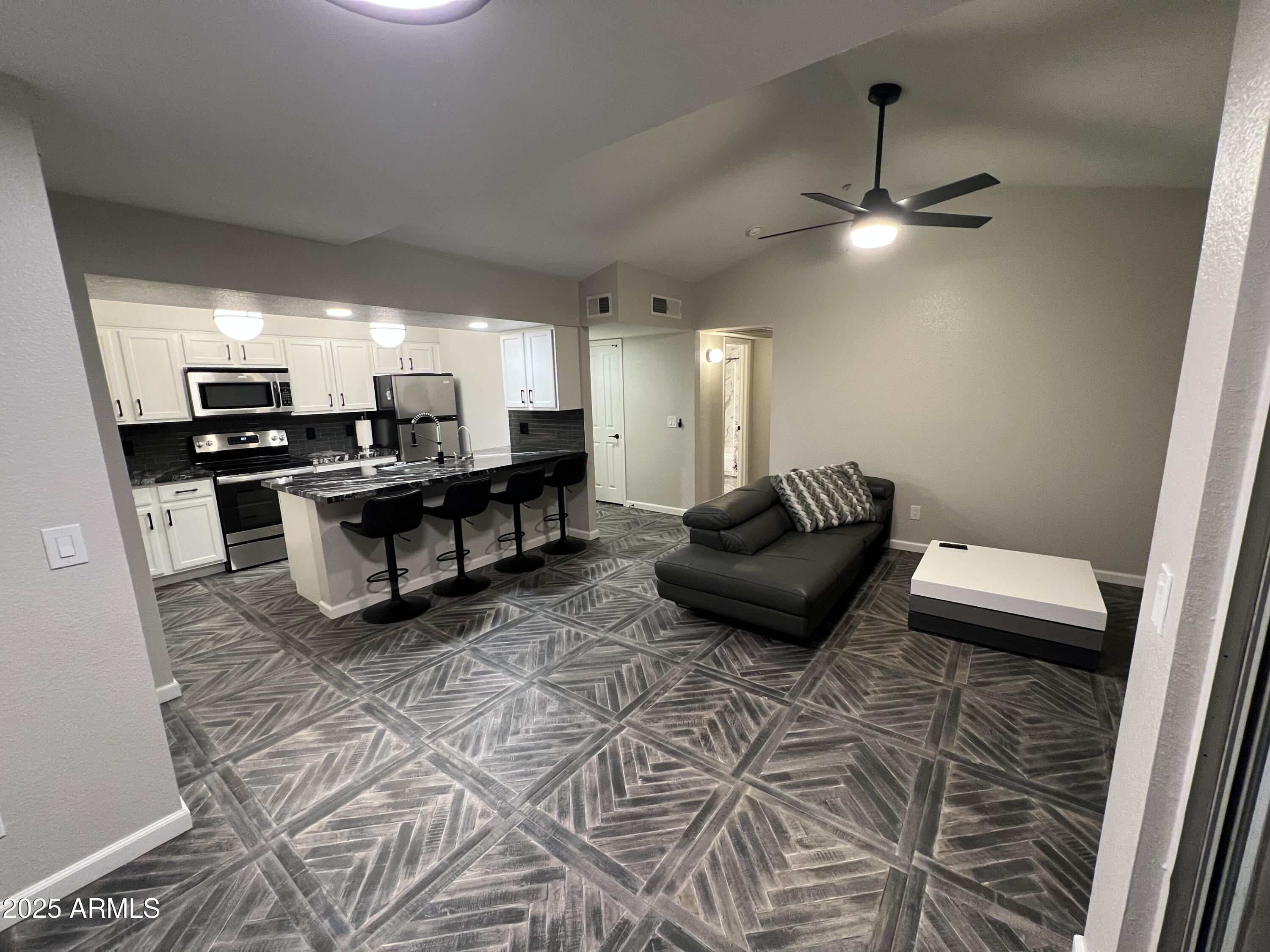 200 E SOUTHERN Avenue 242
