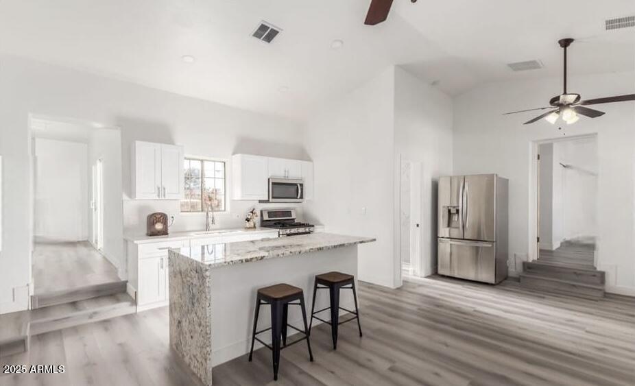 9821 E UNIVERSITY Drive