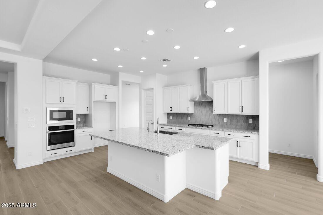 7653 W REMUDA Drive