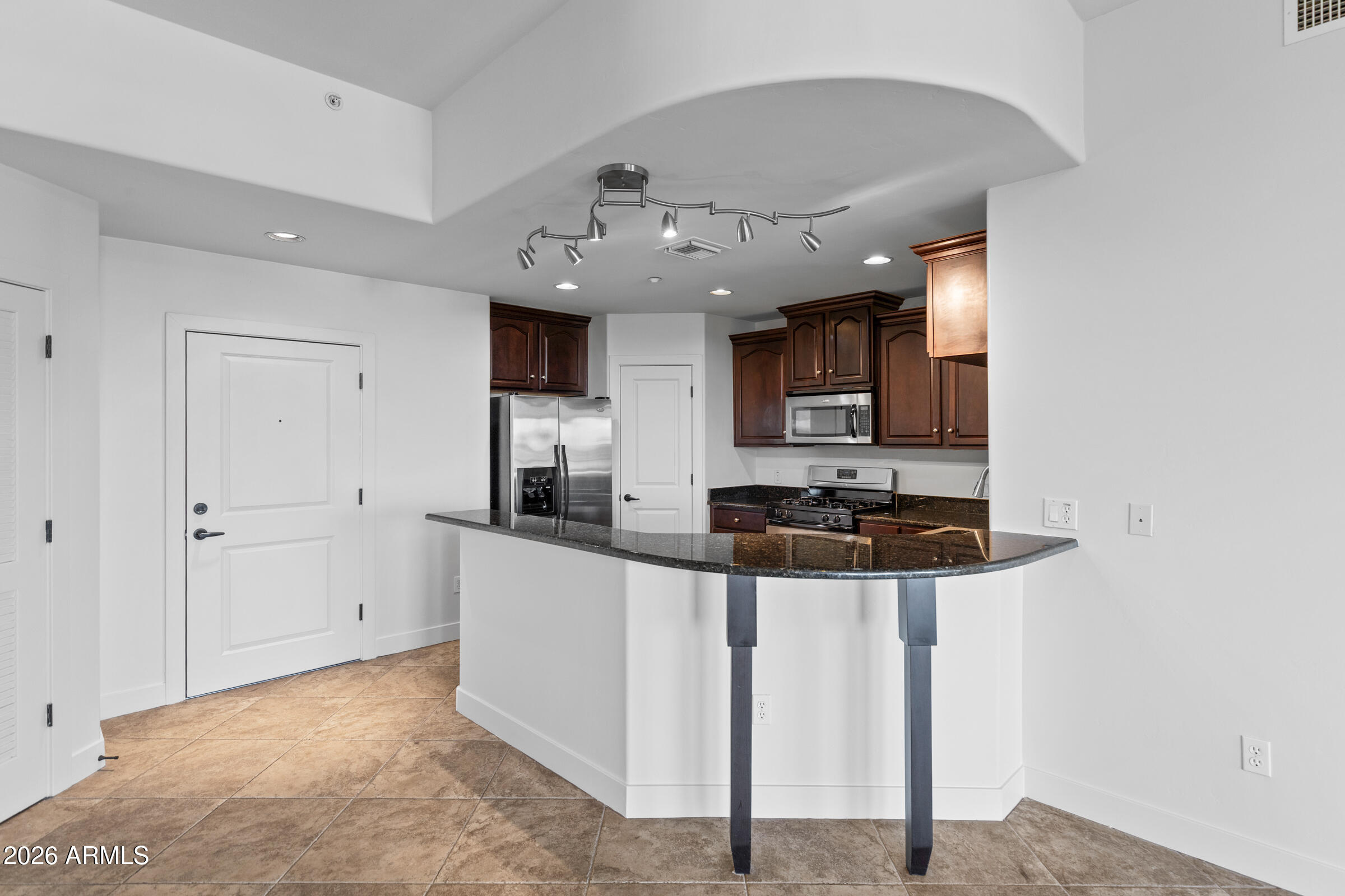 945 E PLAYA DEL NORTE Drive 5024