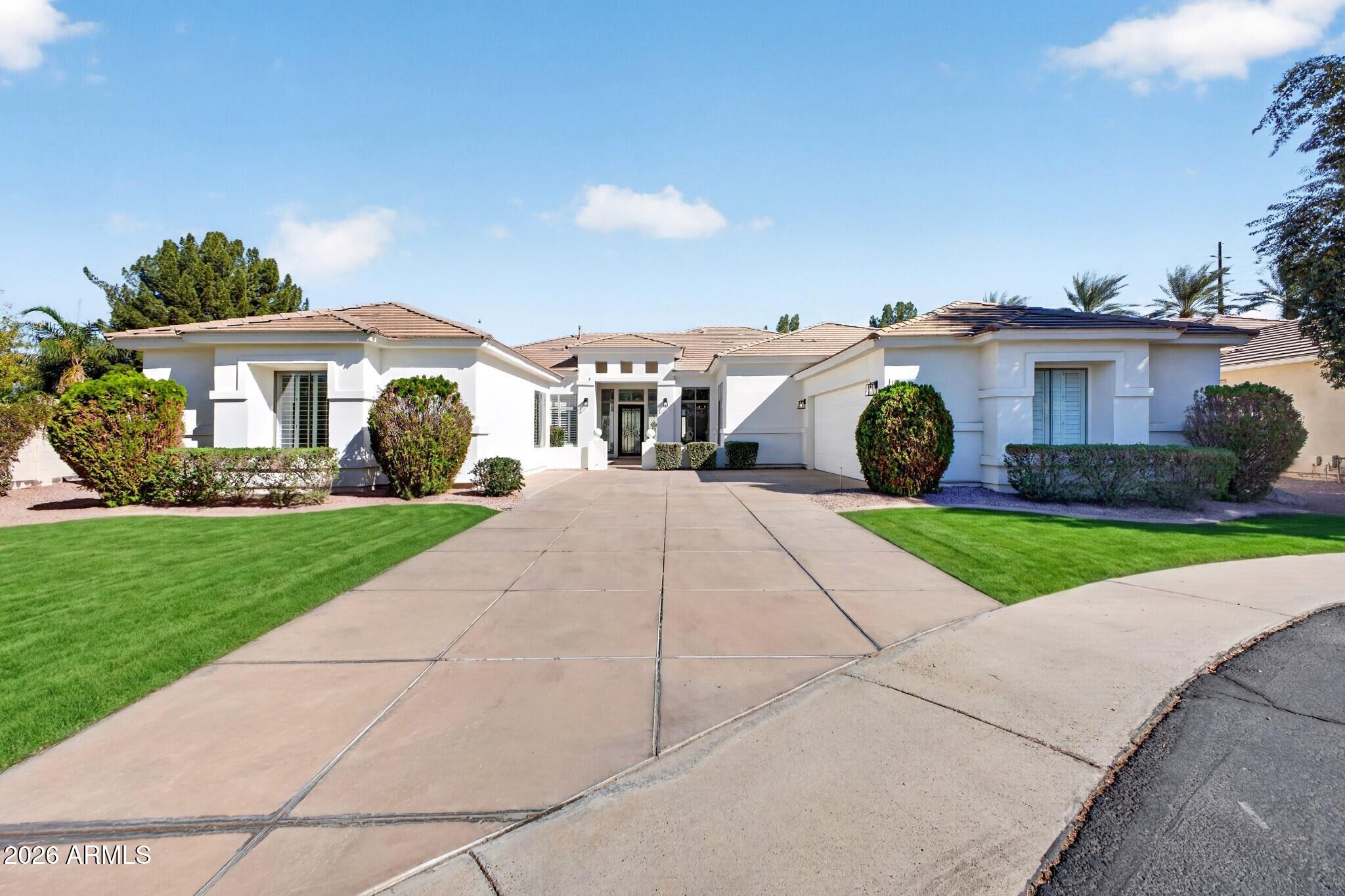 1961 S SANTA ANNA Drive