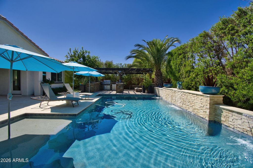 Photo of 2880 E Iris Drive, Chandler, AZ 85286 (MLS # 7012192)