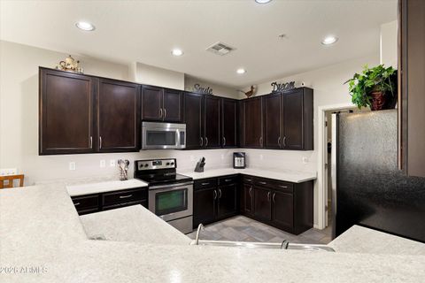 8131 W LYNWOOD Street Phoenix AZ 85043