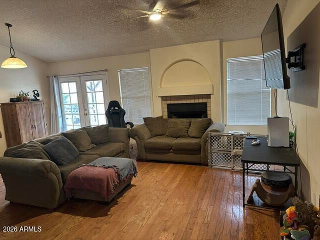 620 W WAGNER Court