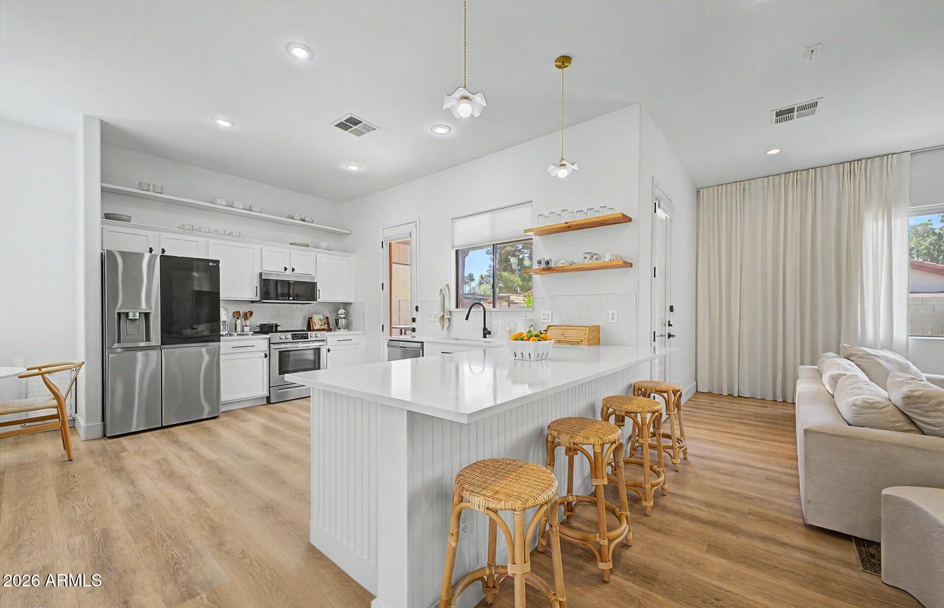 KINGS COURT AT VAL VISTA LAKES - Residential