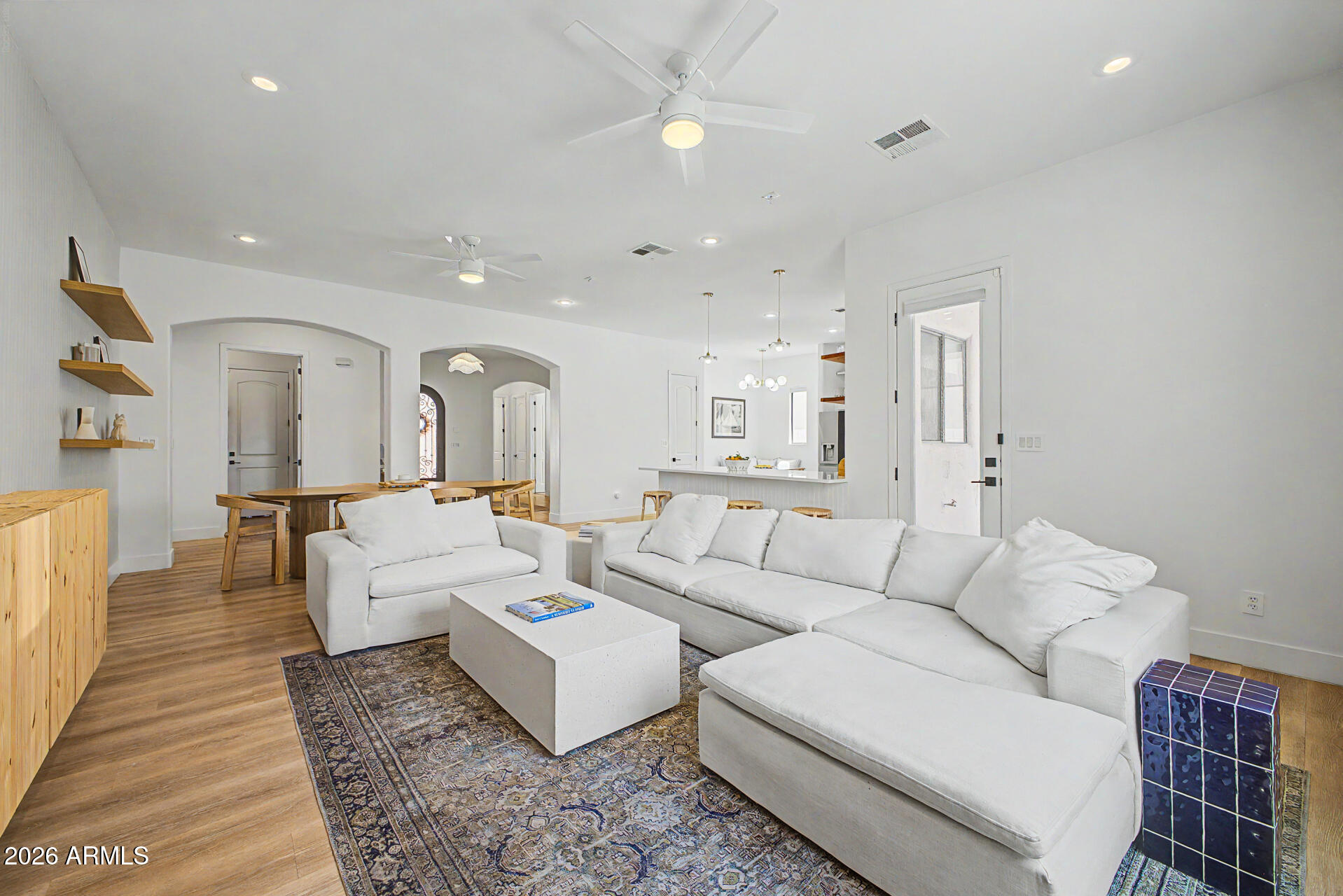 KINGS COURT AT VAL VISTA LAKES - Residential