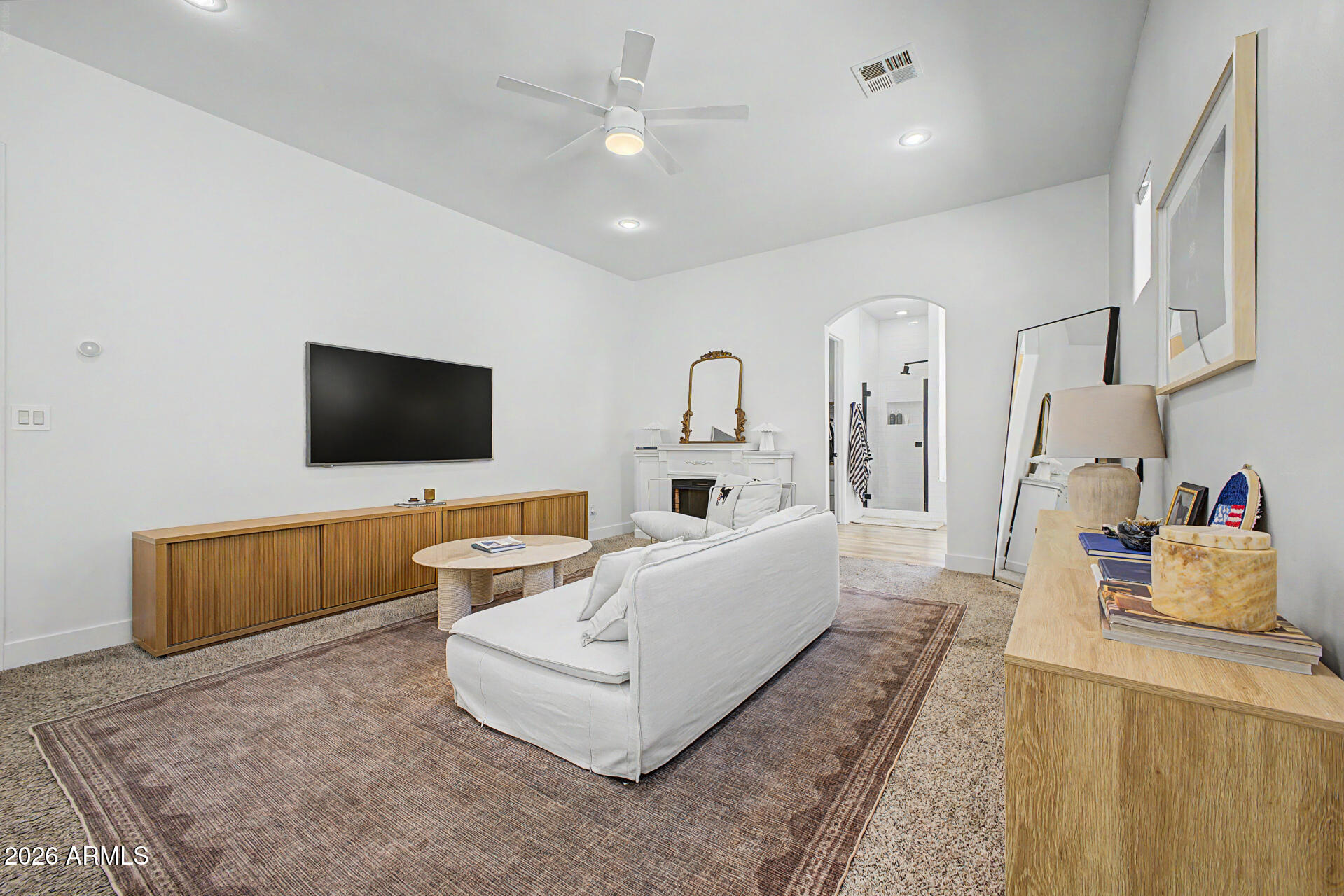 KINGS COURT AT VAL VISTA LAKES - Residential