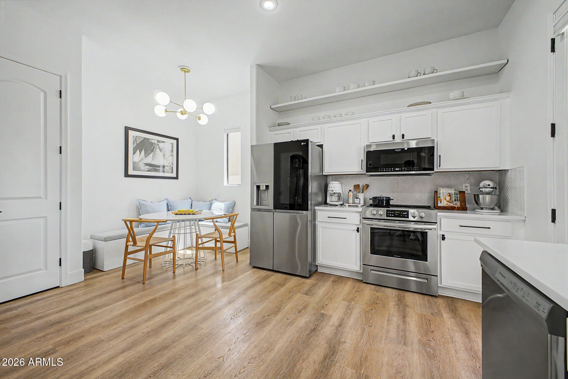 KINGS COURT AT VAL VISTA LAKES - Residential