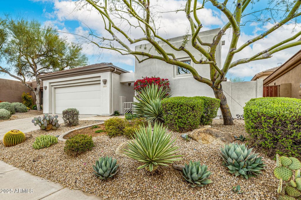 Photo of 32771 N 70th Street, Scottsdale, AZ 85266 (MLS # 6843827)