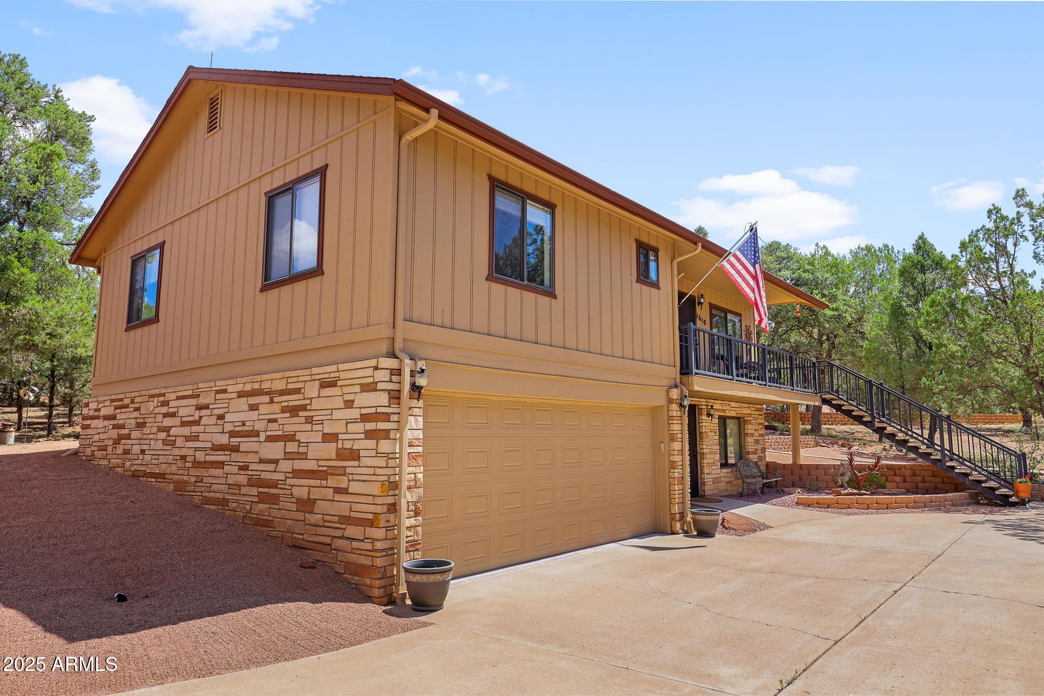 1610 W MESA Drive