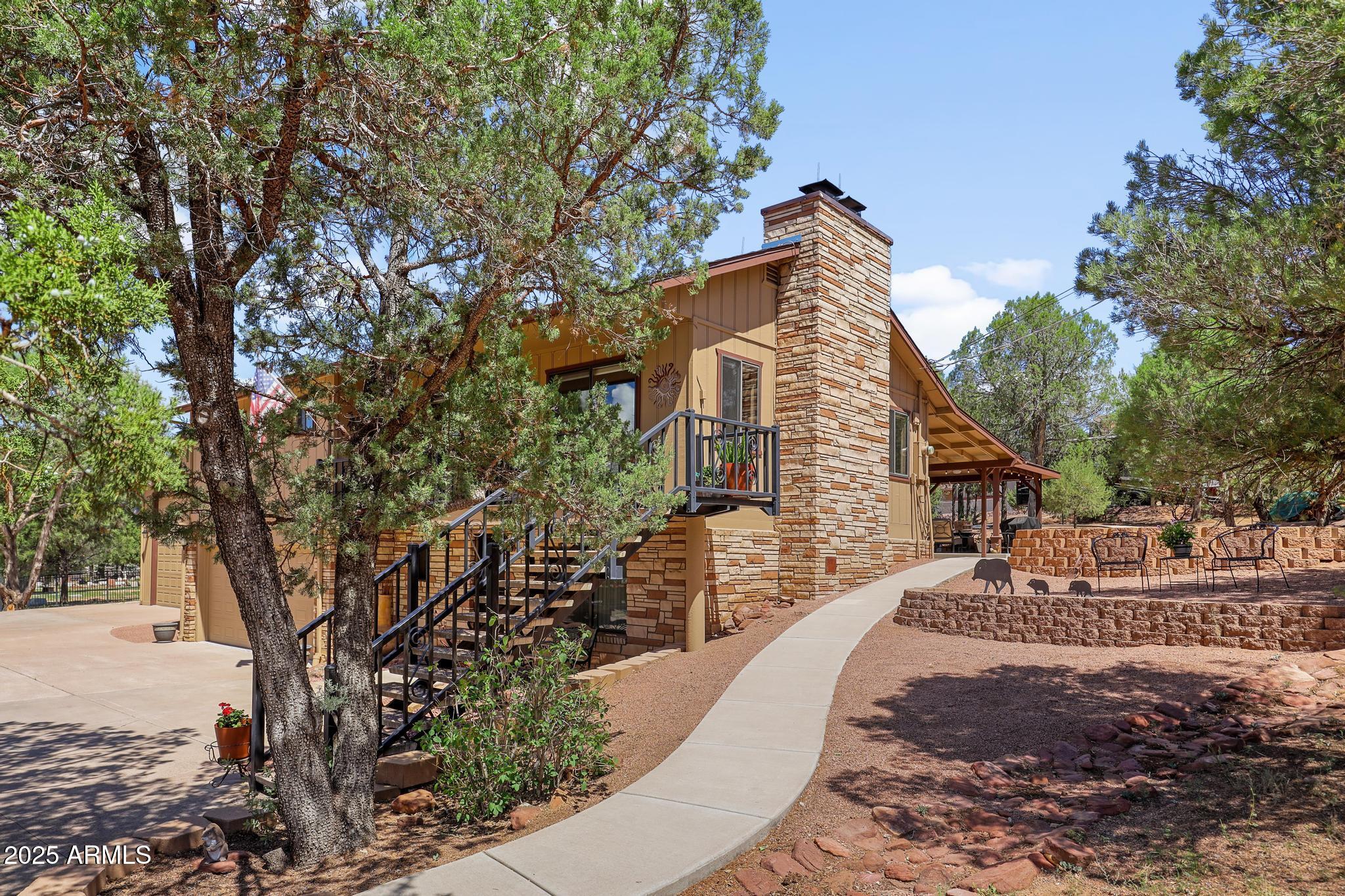 1610 W MESA Drive