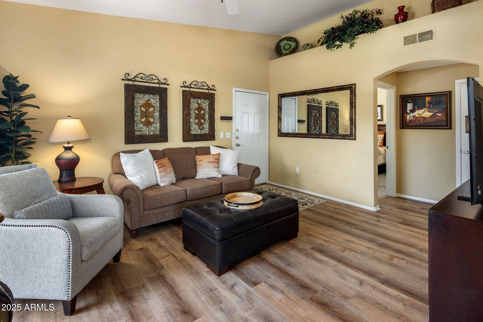 5335 E SHEA Boulevard 2005