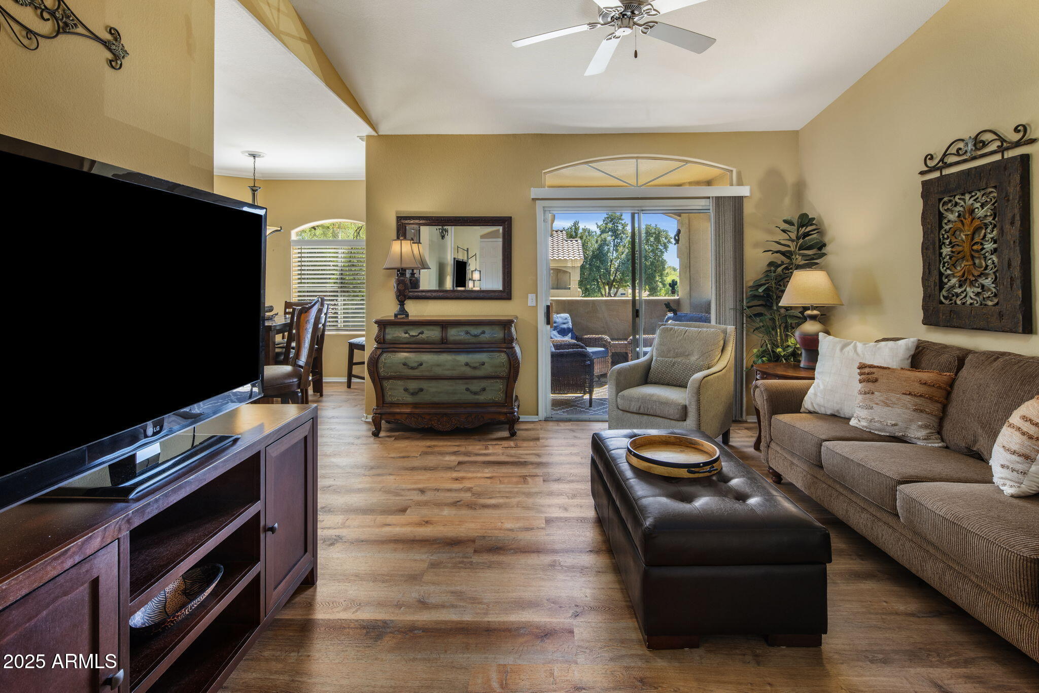 5335 E SHEA Boulevard 2005