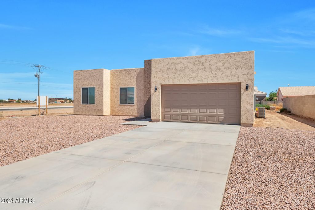 Photo of 9121 W Debbie Lane, Arizona City, AZ 85123 (MLS # 6964952)