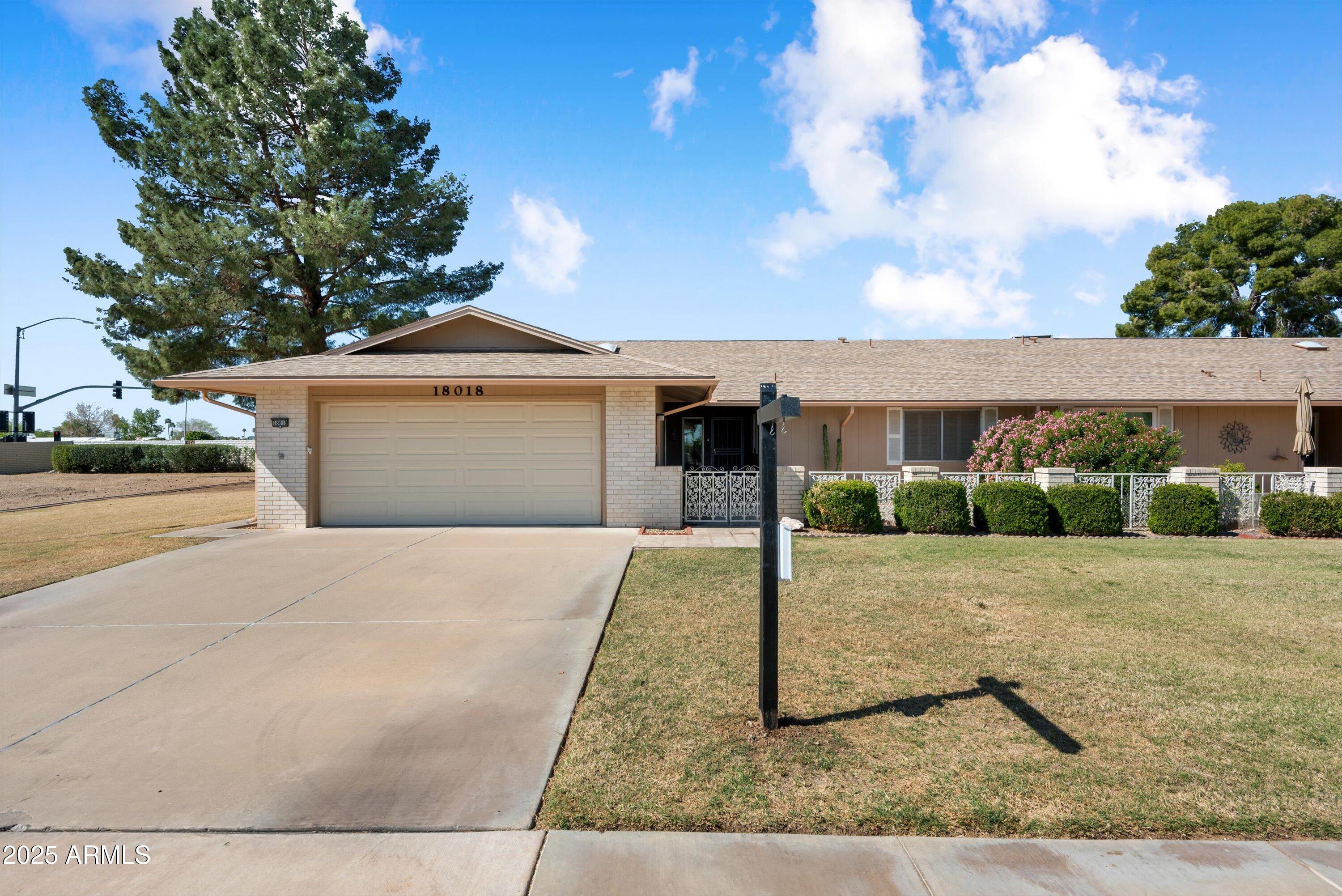 18018 N HIGHWOOD Court