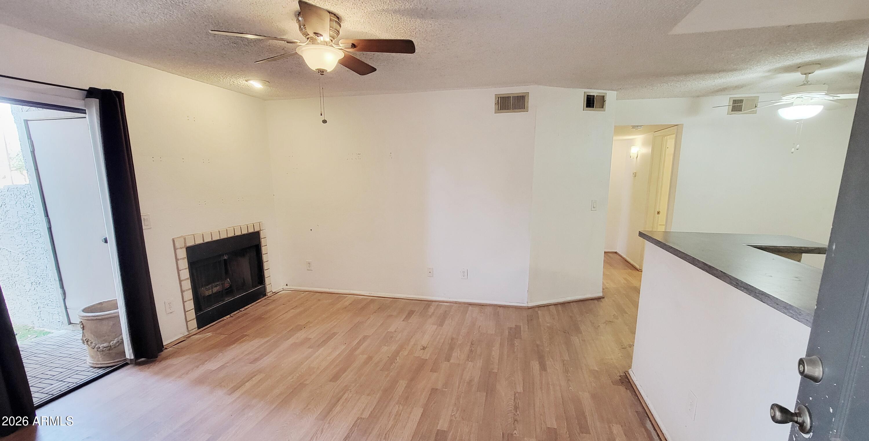 533 W GUADALUPE Road 1132