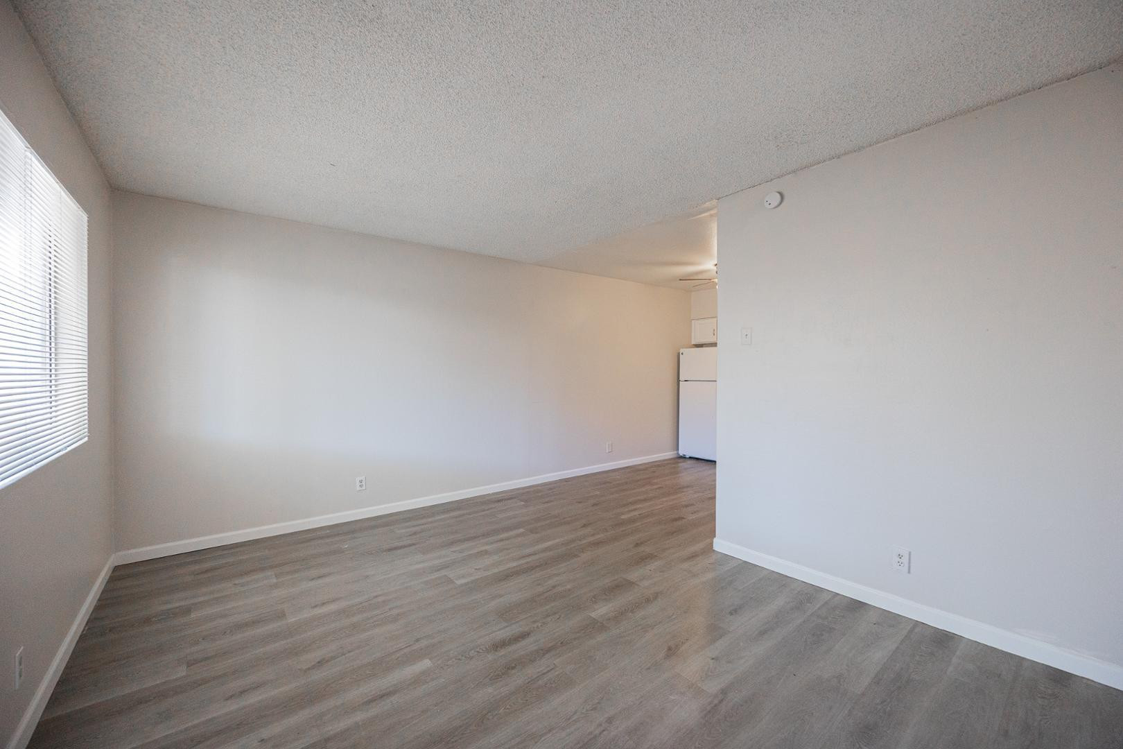 2352 E Broadway Road B