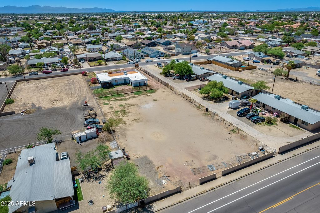 Photo of 11535 N 79th Drive #2, Peoria, AZ 85345 (MLS # 6881512)
