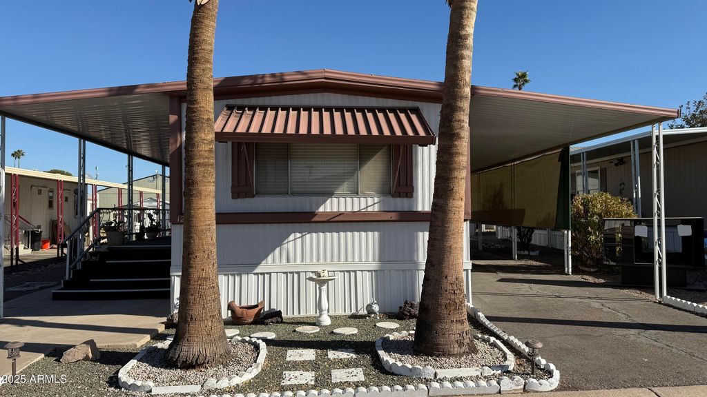 Photo of 2609 W Southern Avenue #125, Tempe, AZ 85282 (MLS # 6805030)