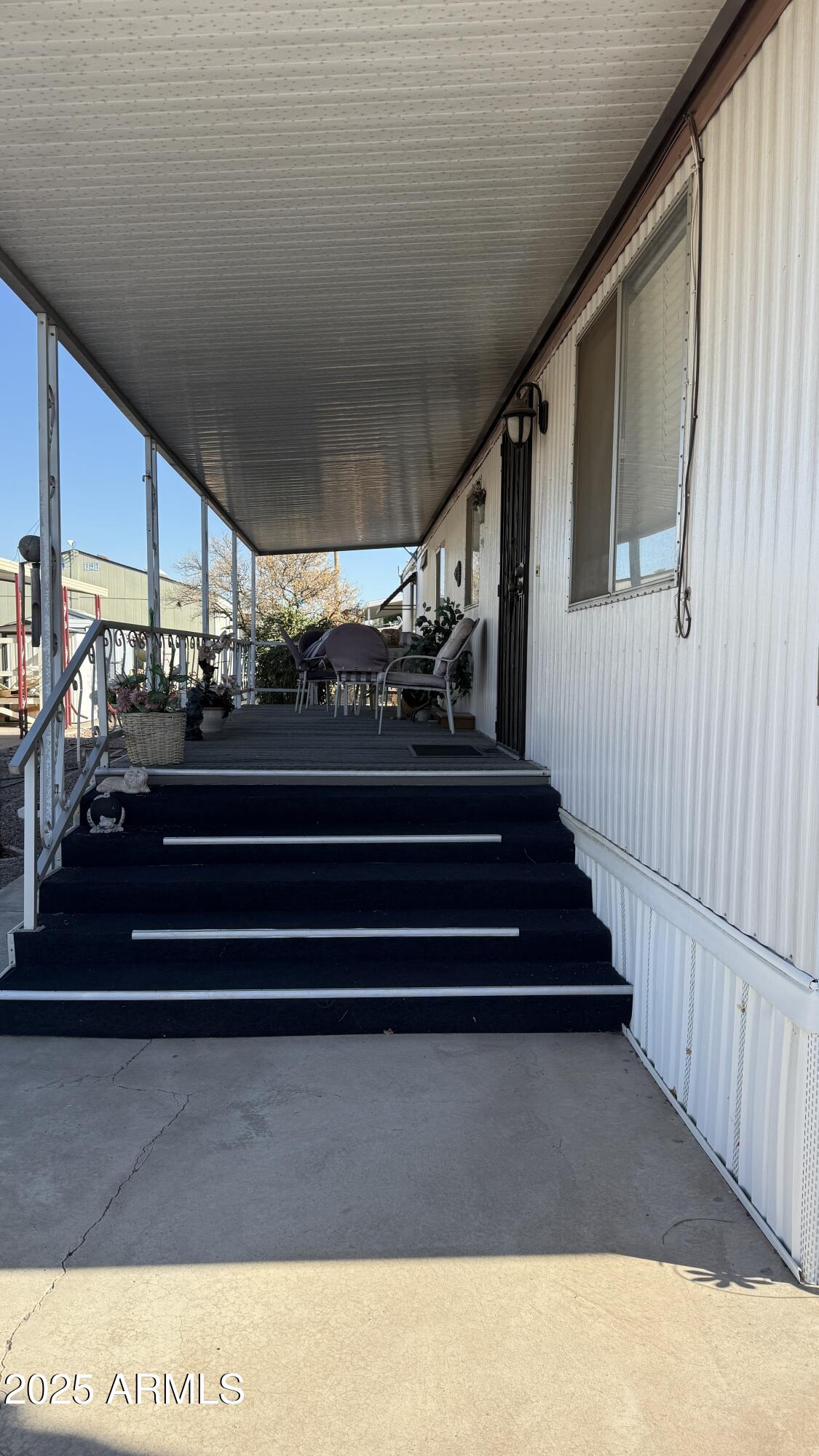 2609 W Southern Avenue 125