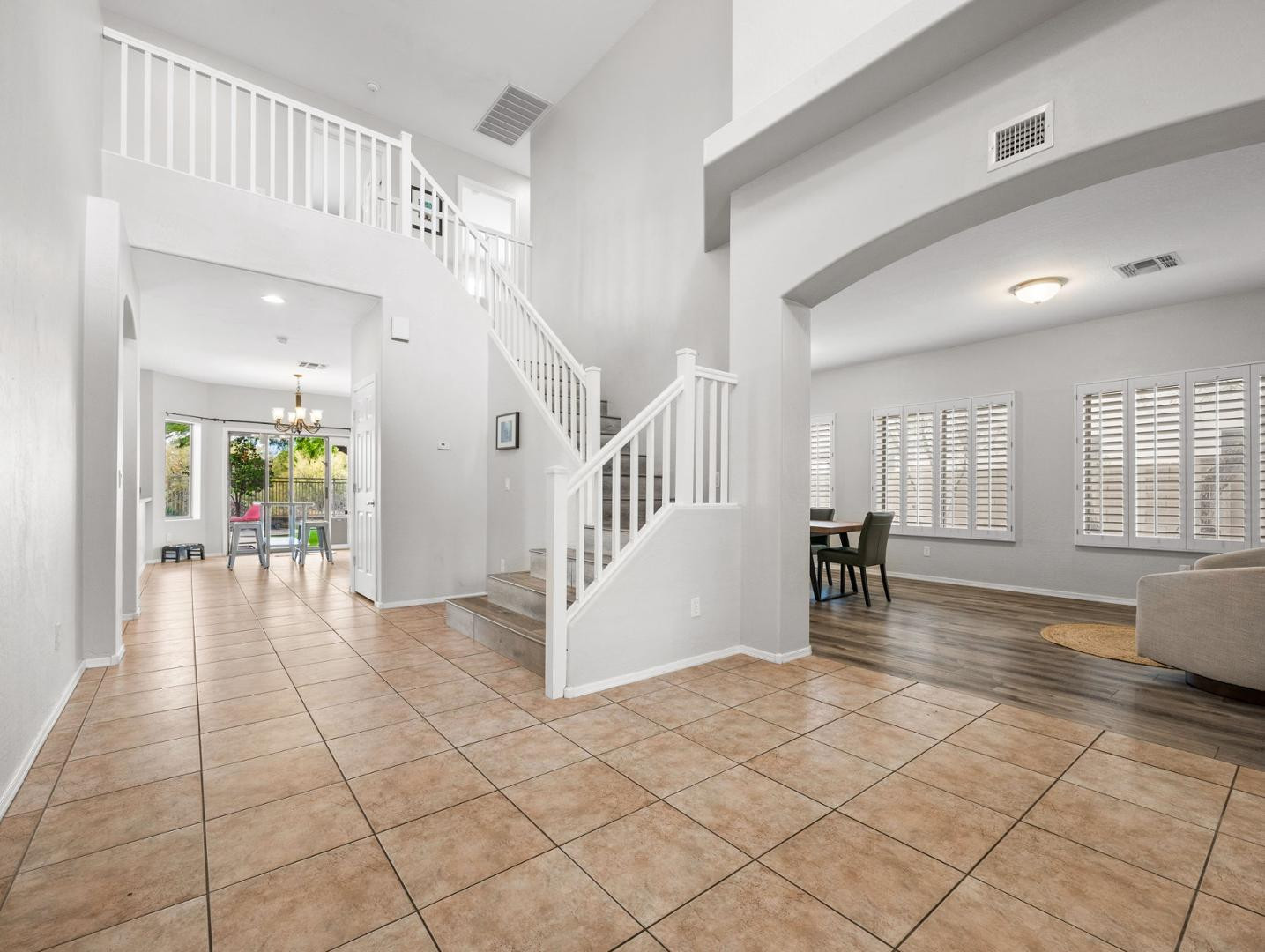 4613 E Tumbleweed Drive