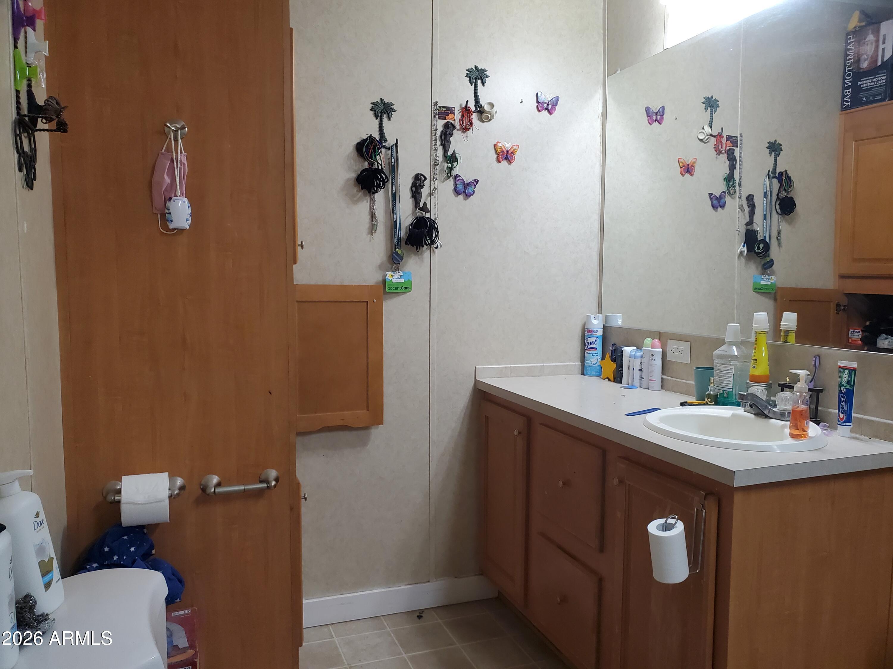 Los Arcos Mobile Home Park - Residential
