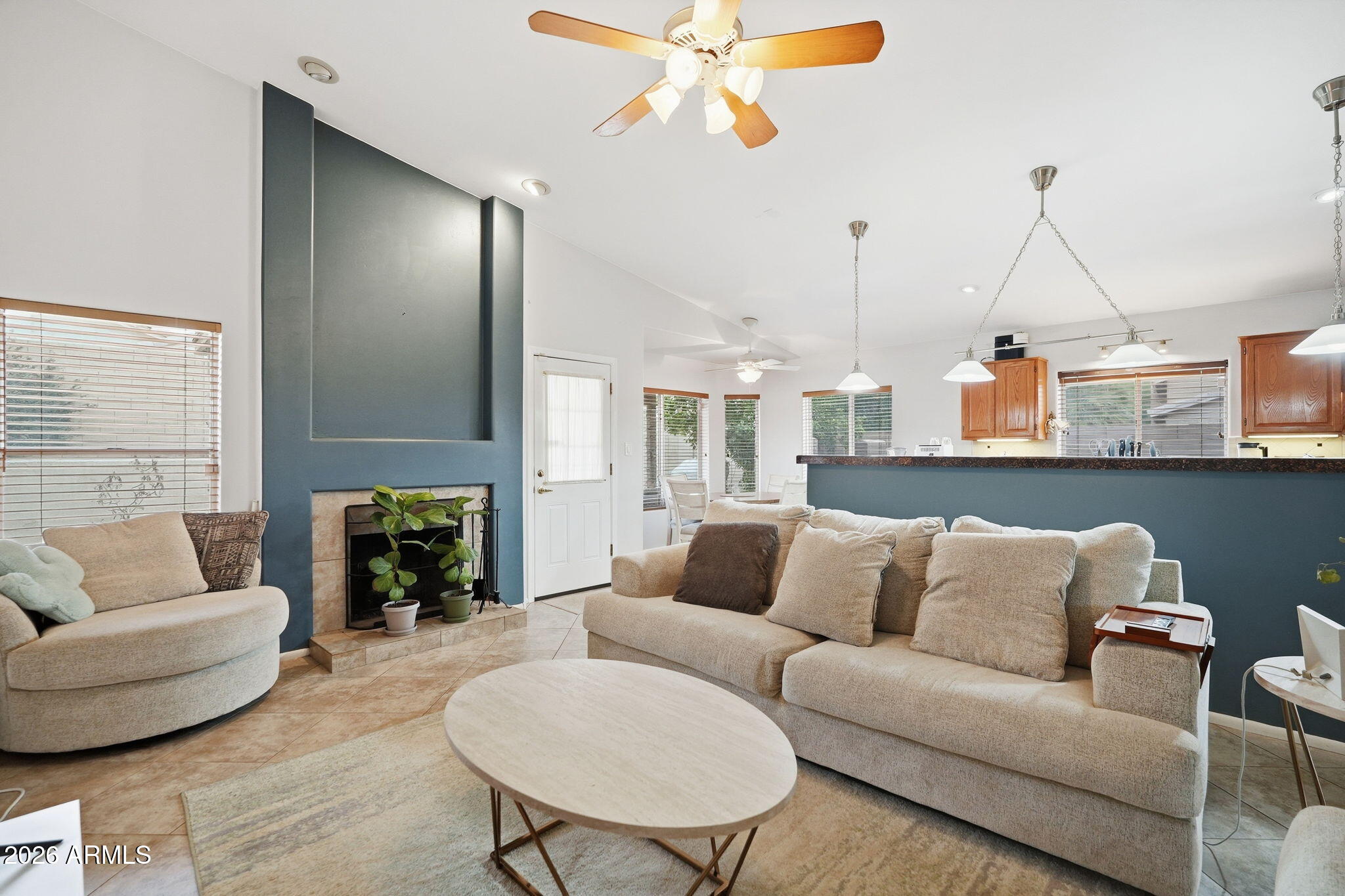 Properties 1 2748 E VERBENA Drive
