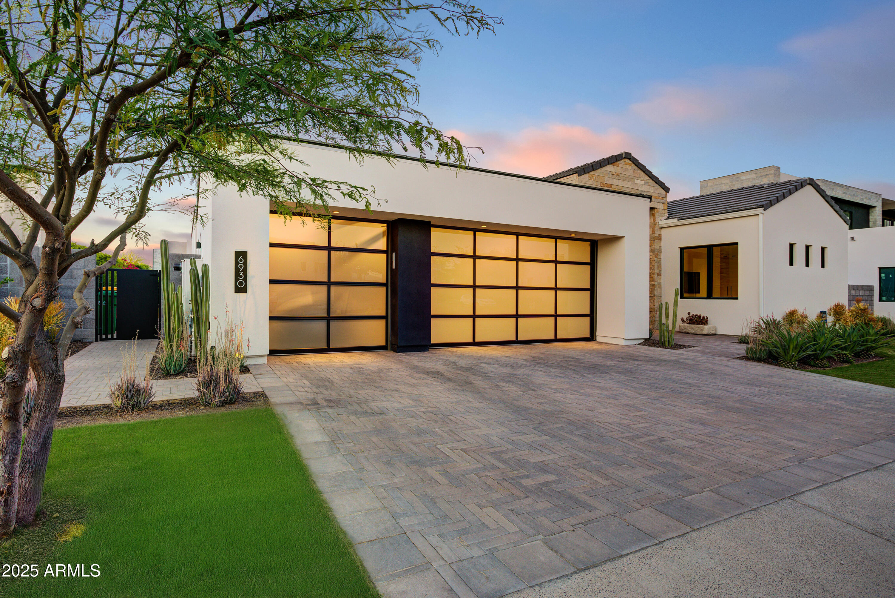 6930 E CACTUS WREN Road