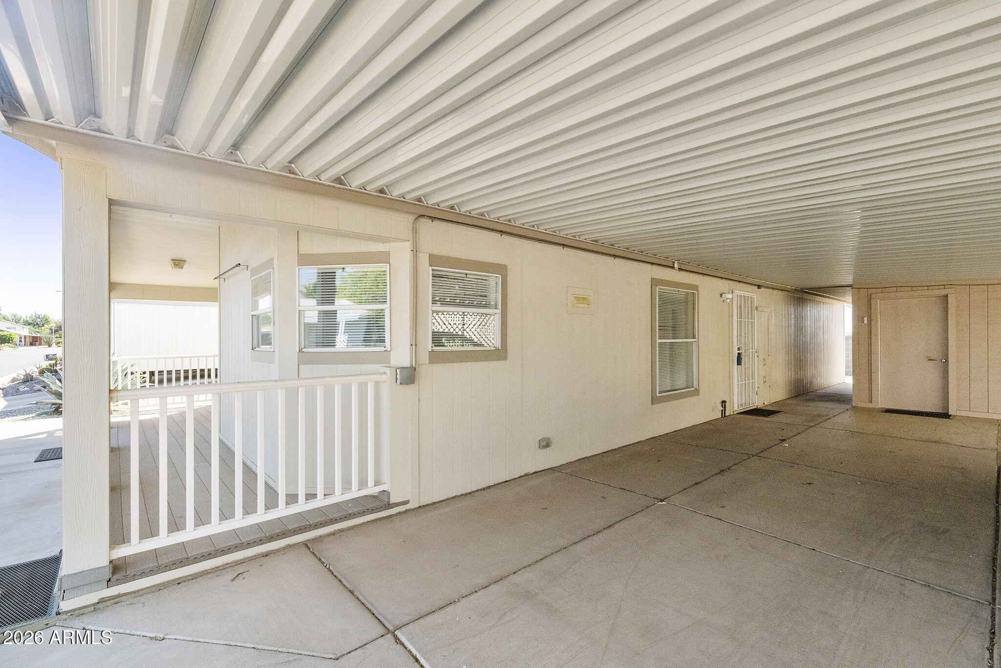 3700 S TOMAHAWK Road 93