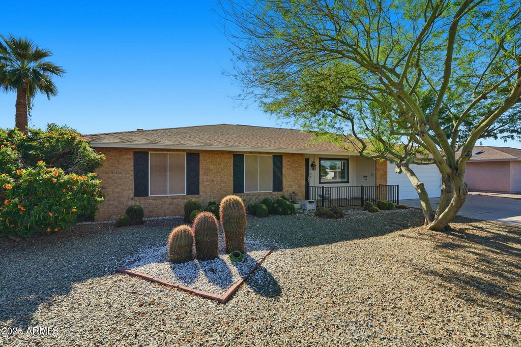 Photo of 9201 W Long Hills Drive, Sun City, AZ 85351 (MLS # 6946351)