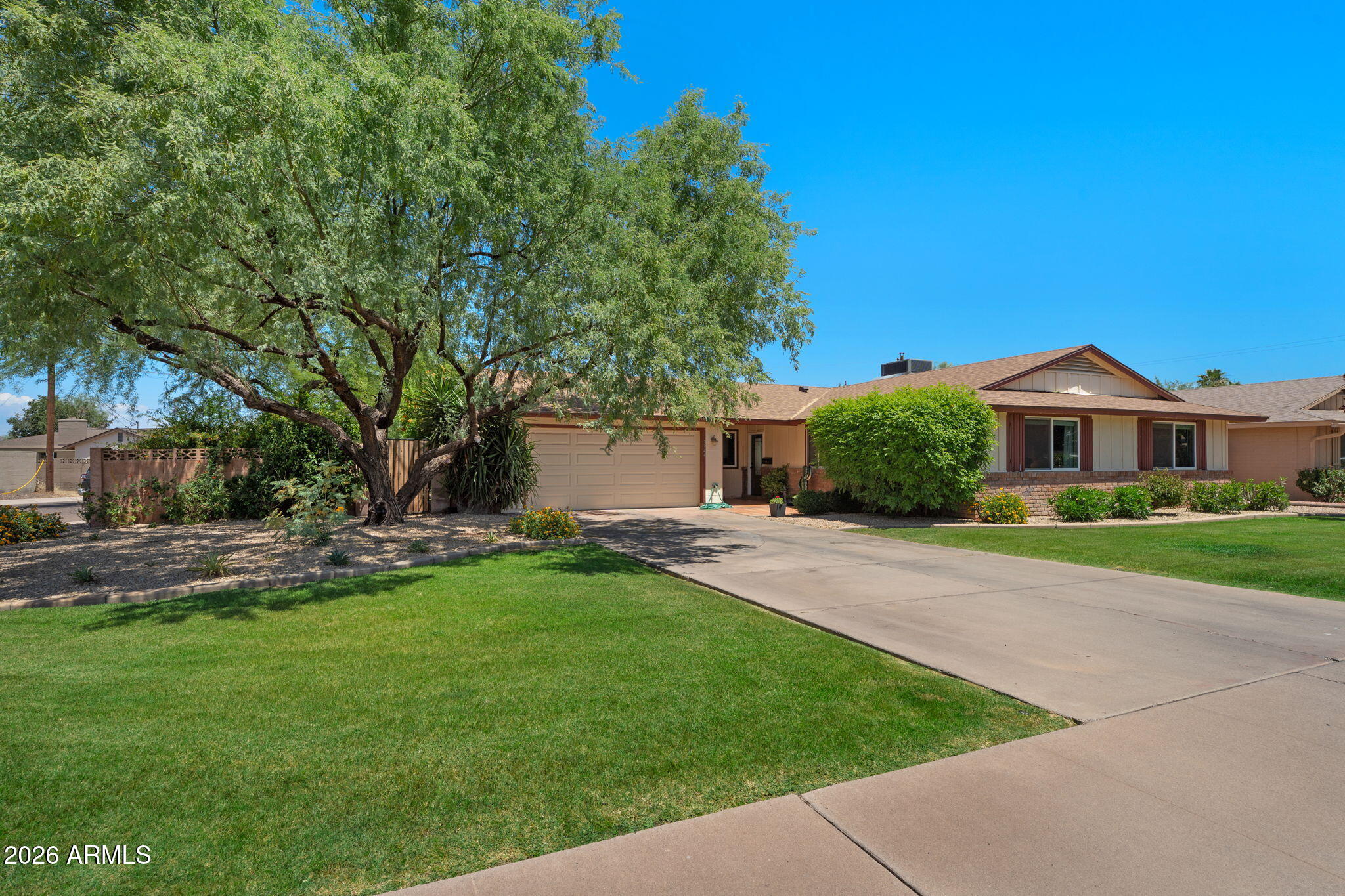 3344 E BERYL Lane