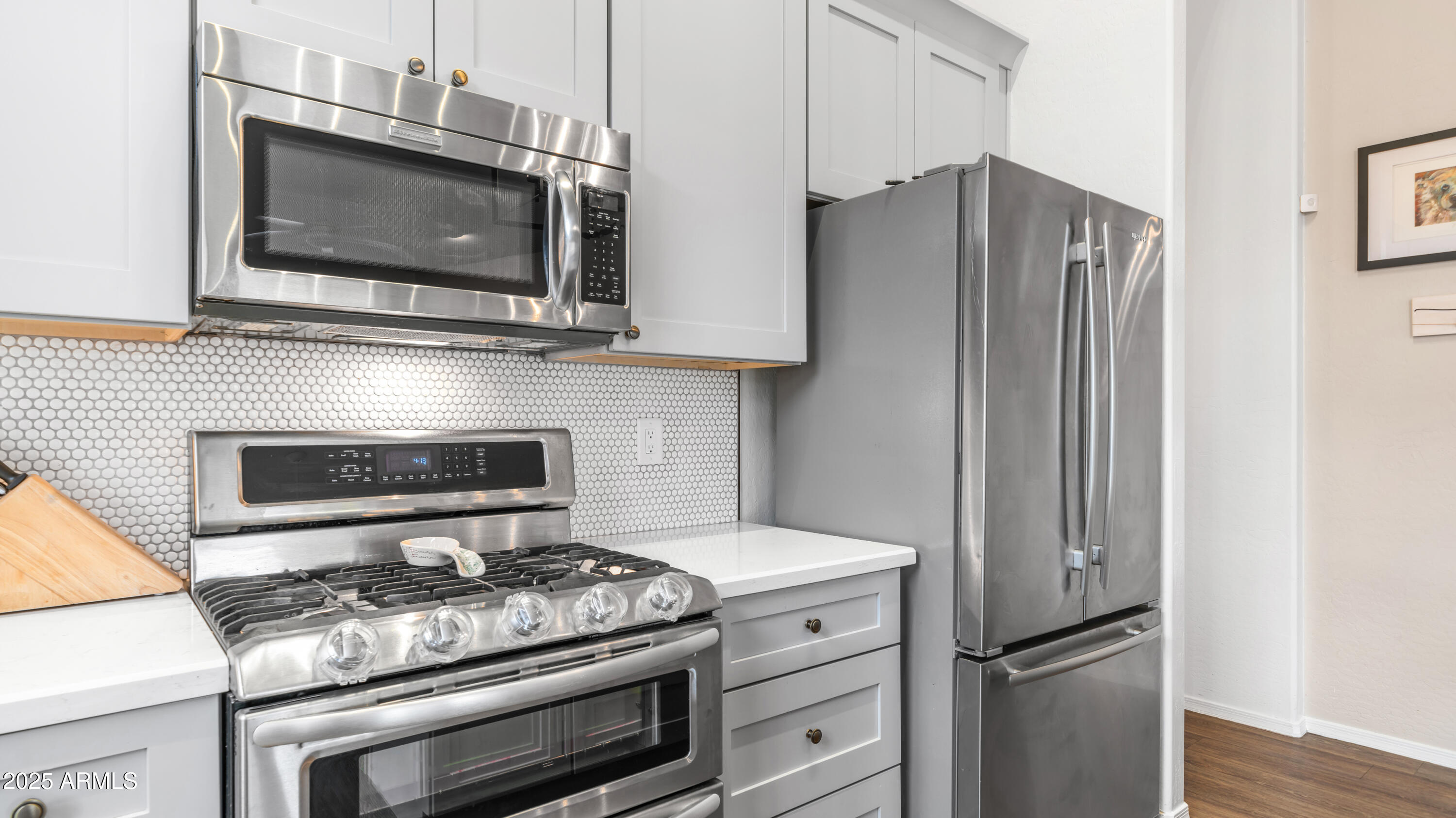 3521 N BARRON --