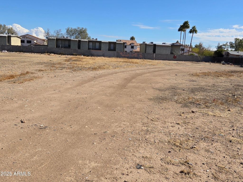 Photo of 10309 N 90th Avenue #36, Peoria, AZ 85345 (MLS # 6811866)