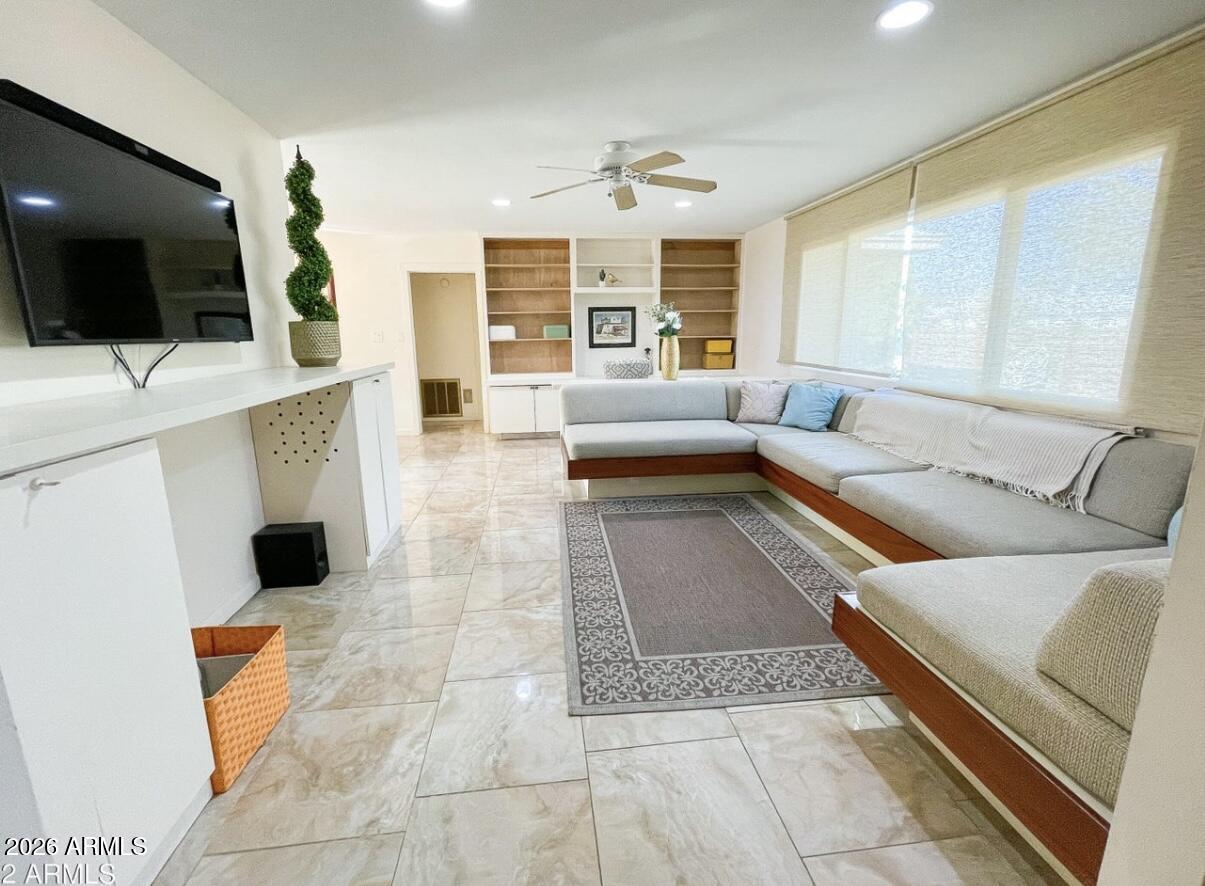 1255 E RIVIERA Drive