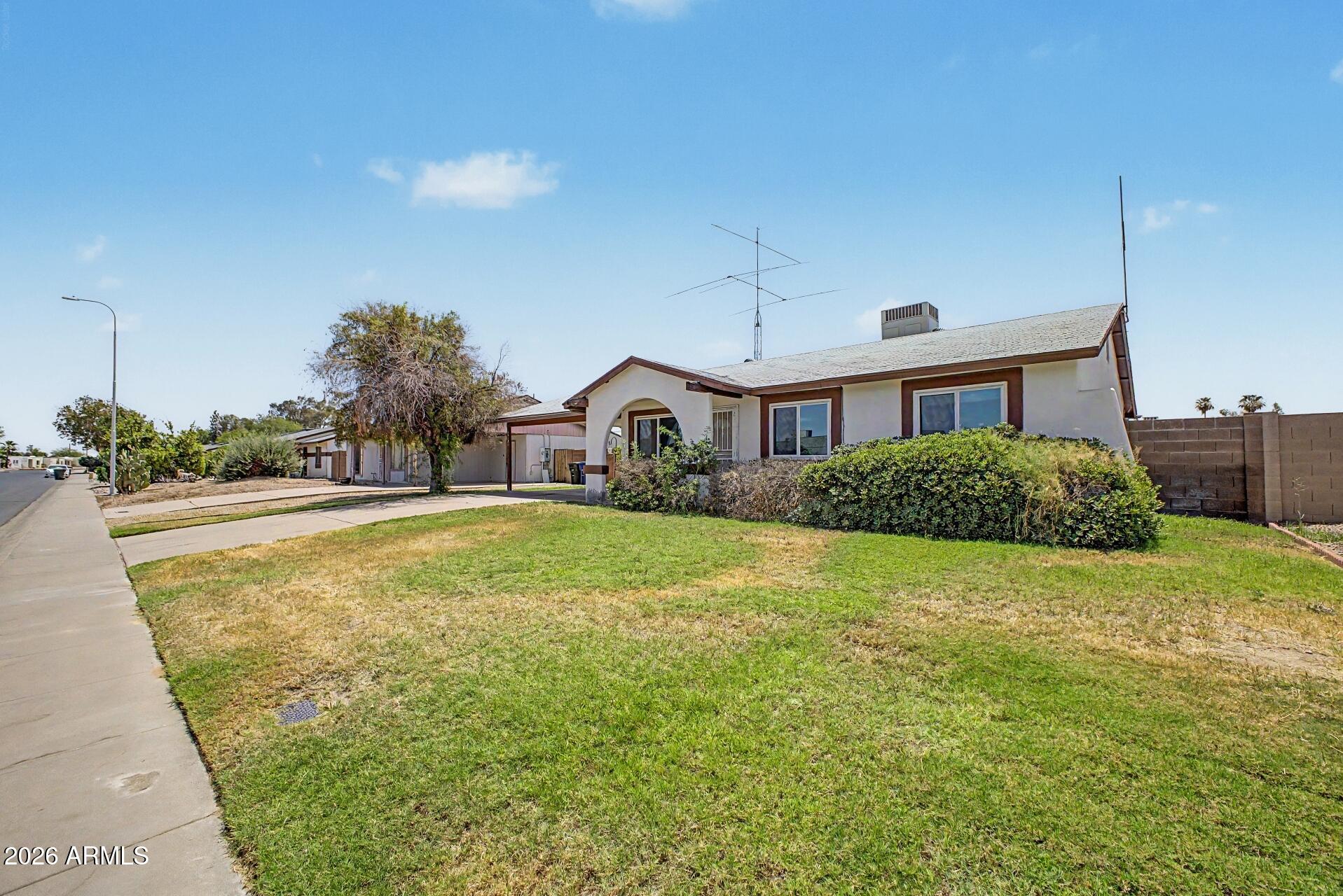 Properties 3 2613 W FREMONT Drive