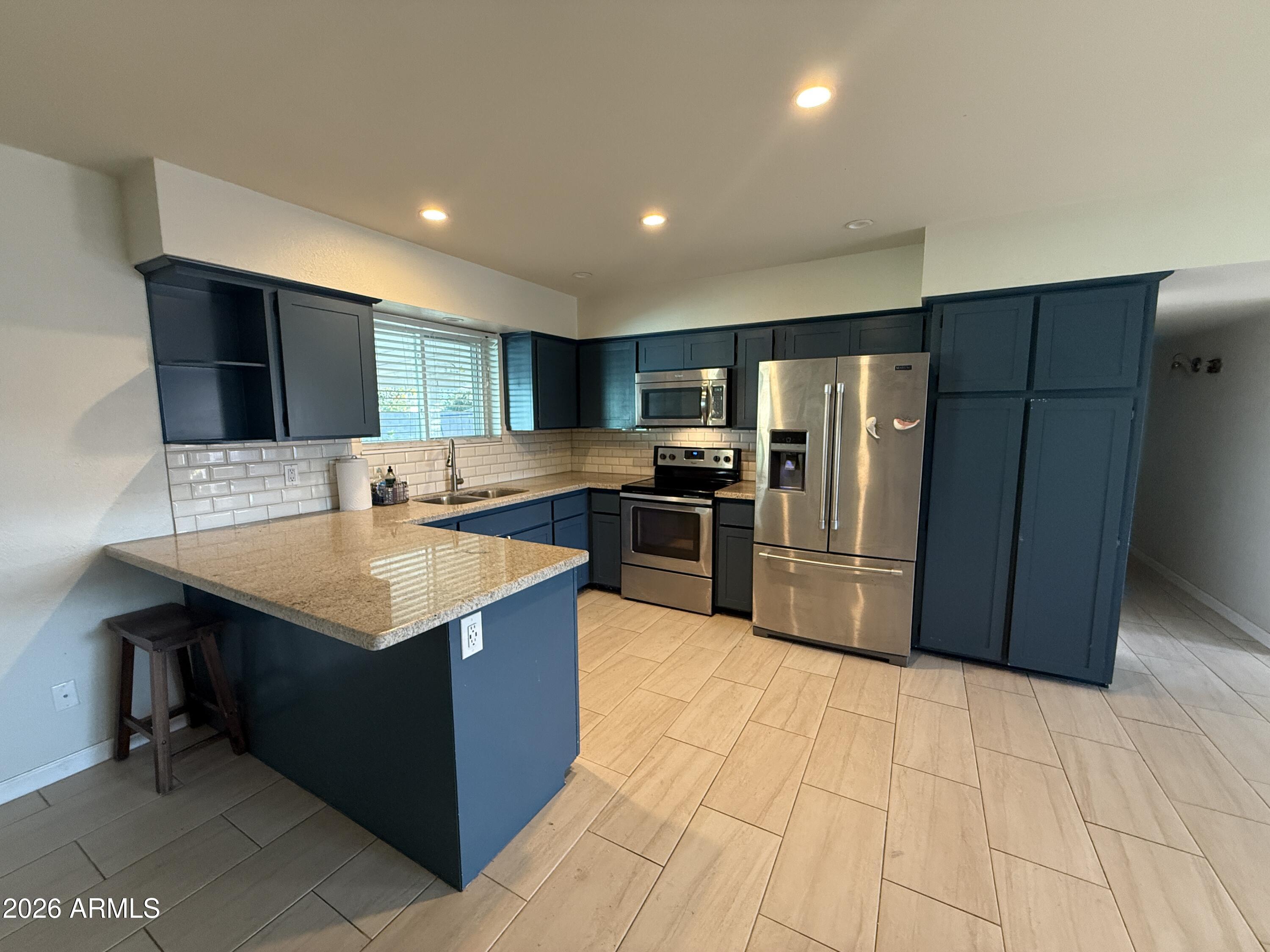 2214 E CONTESSA Circle