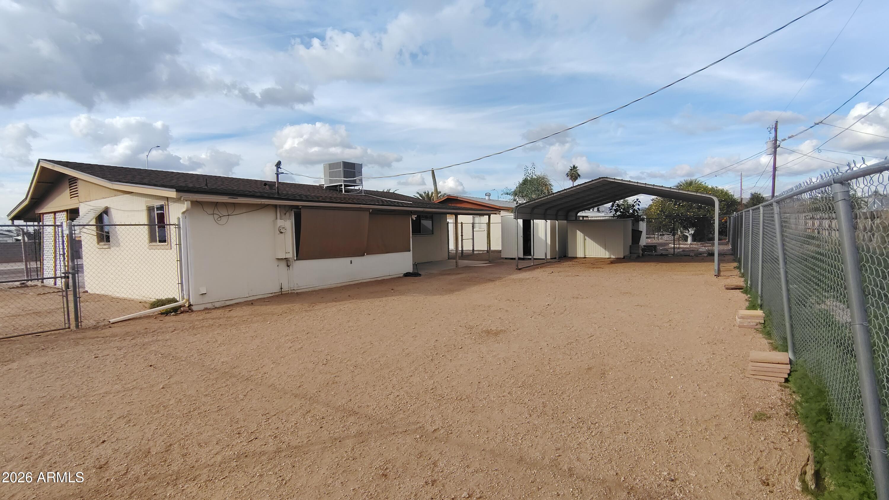 APACHE VILLA - Residential