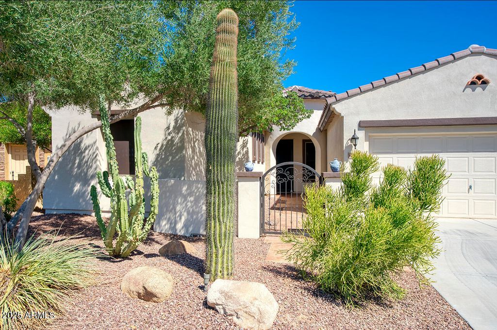 Photo of 4481 N Luna Road W, Litchfield Park, AZ 85340 (MLS # 6919854)