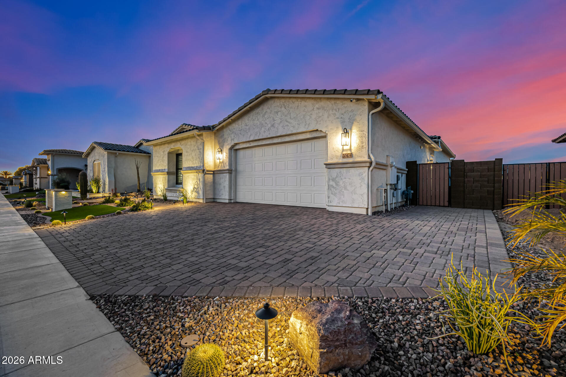 20474 E CAMINA PLATA --