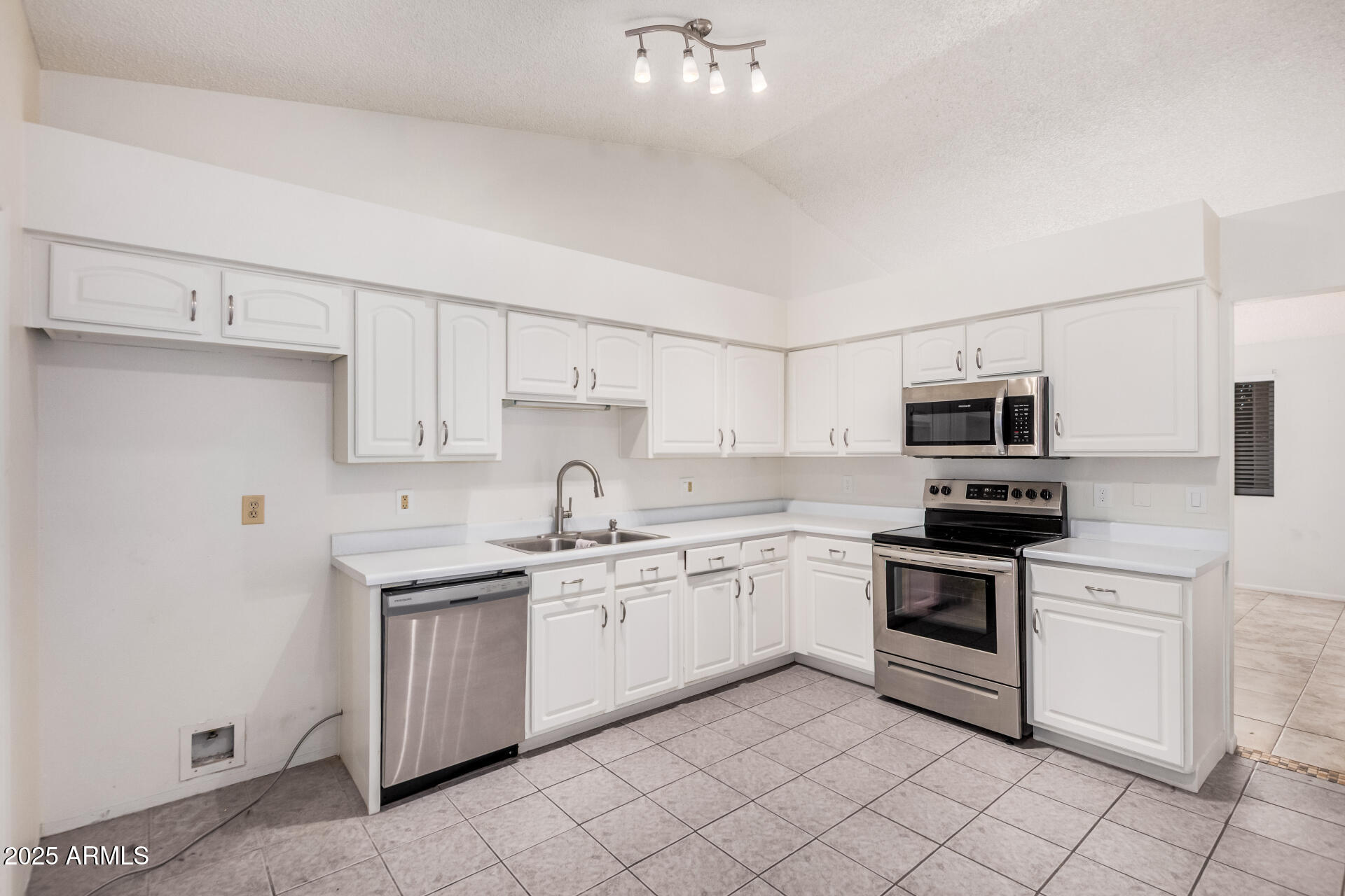 870 S PALM Lane 55