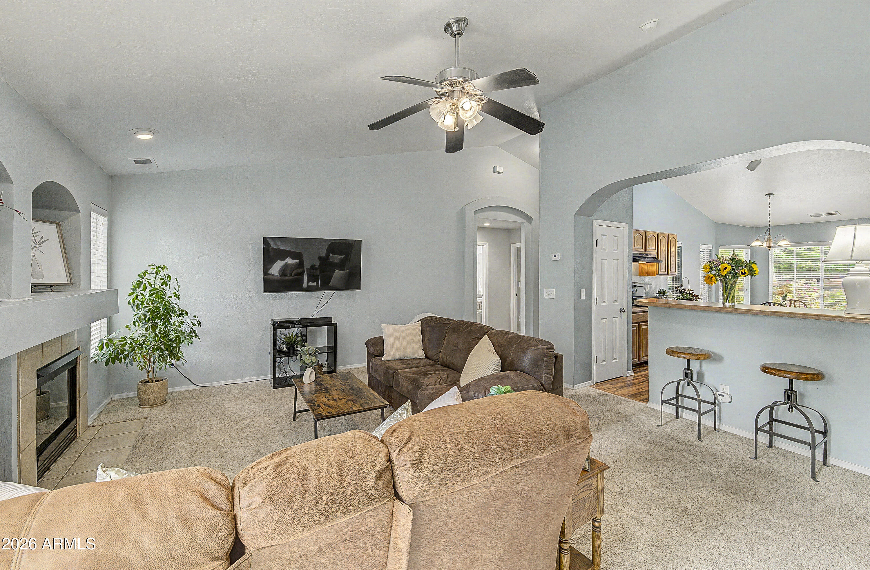 914 W WESTON Trail