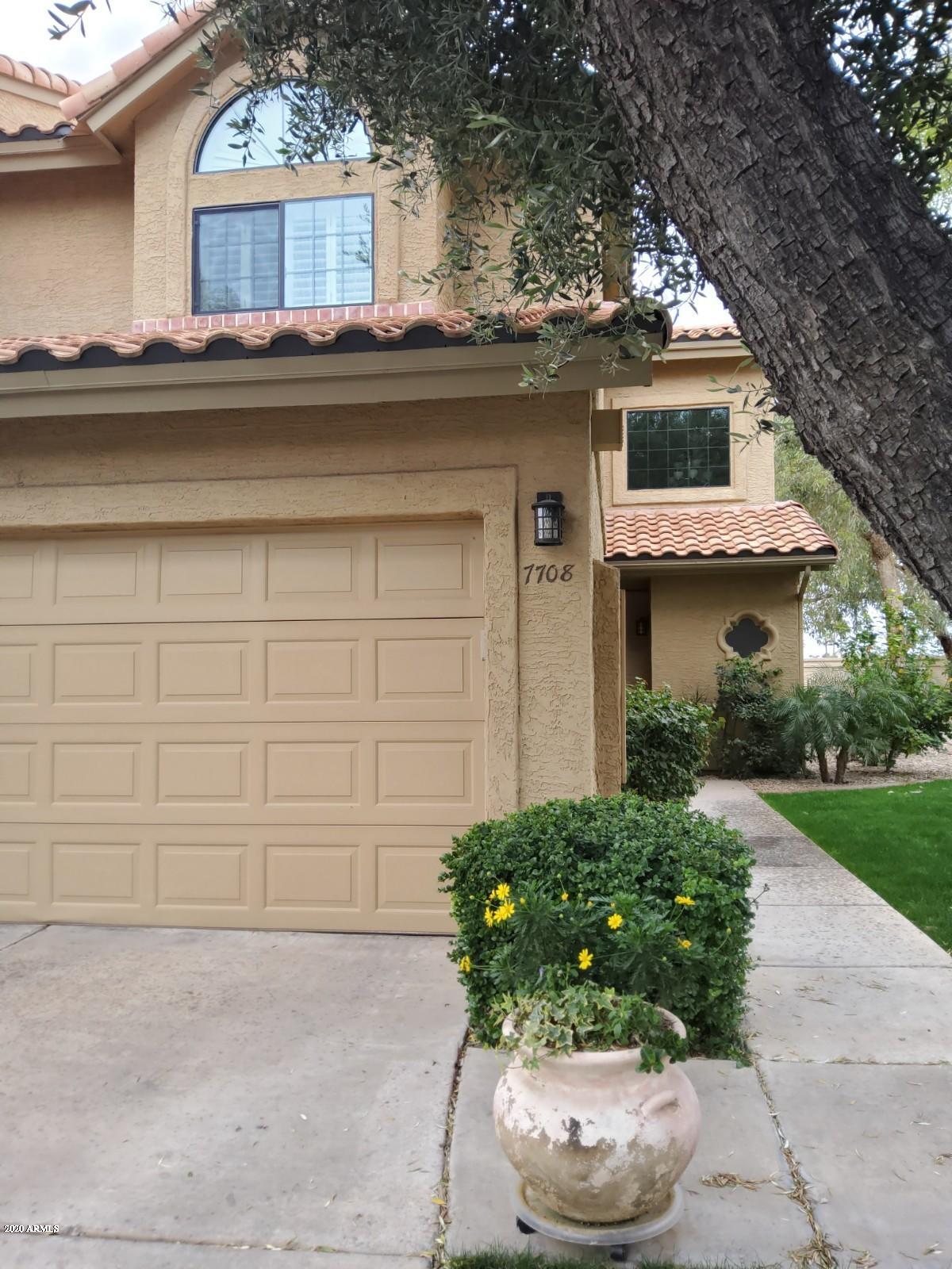 7708 E PEPPER TREE Lane