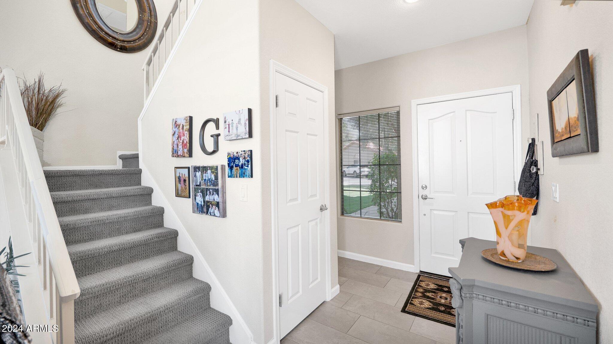 7708 E PEPPER TREE Lane